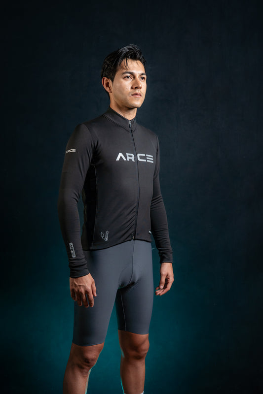 JERSEY TERMICO NEGRO - HOMBRE